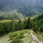 Valais - By La Sittelle فندق مبيت وإفطار 3*