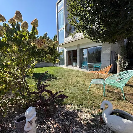Bed & Breakfast Valais - By La Sittelle Grimisuat