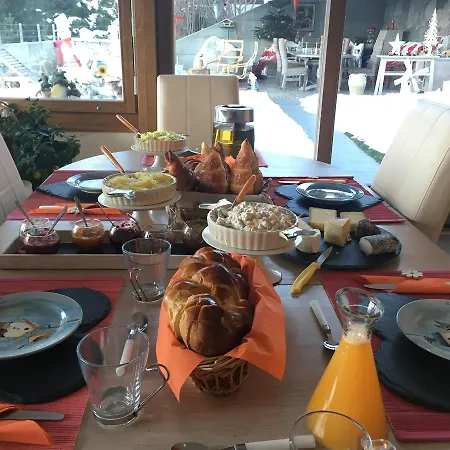 Couette-café Valais - By La Sittelle 3*
