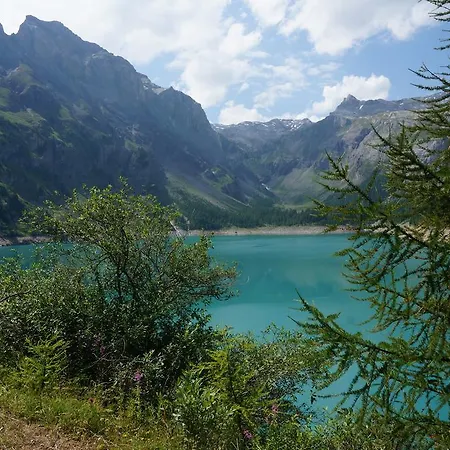 לינה וארוחת בוקר Valais - By La Sittelle